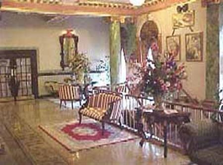 Clarion Inn & Suites Belleville Dalaman gambar